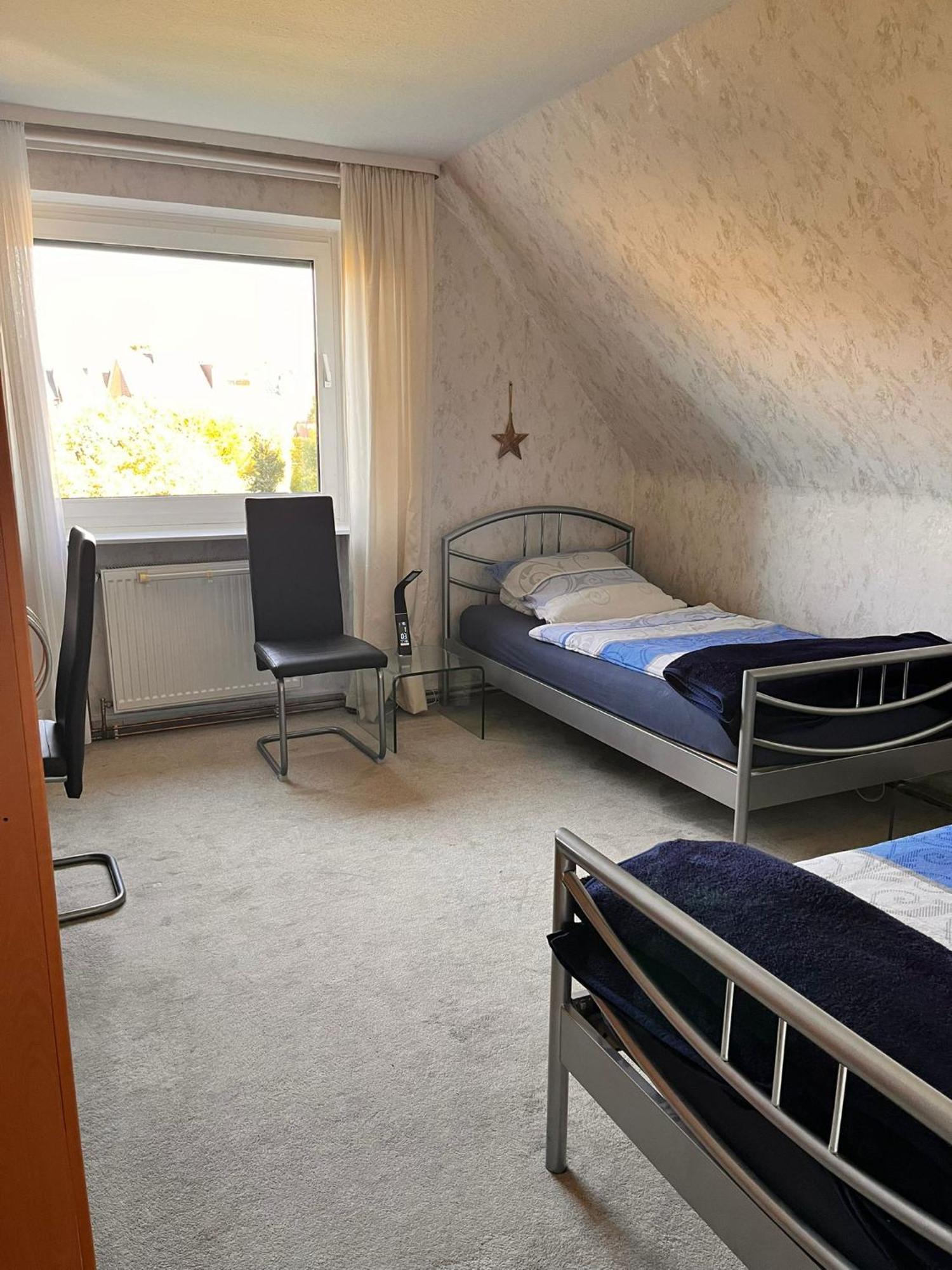 Fuer 5 Personen Mit Gartennutzung - Messezimmer Apartment